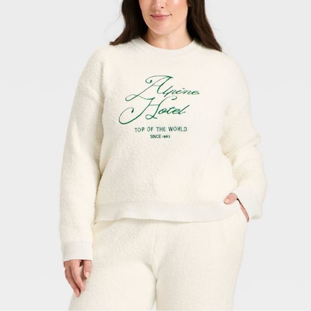 Universal Thread Cream Sweatshirt with Green Script